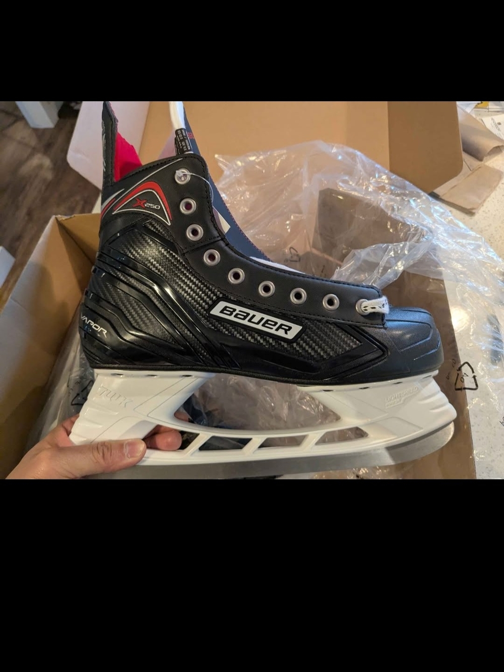 Bauer Vapor X250 Hockey Skates Brand New Size 10.5